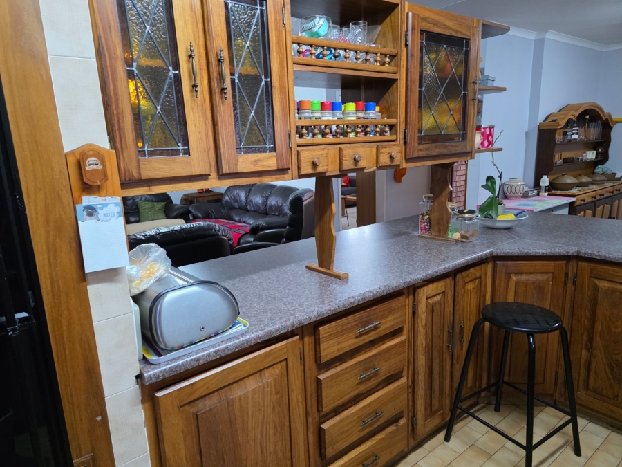 4 Bedroom Property for Sale in Heuwelsig Free State